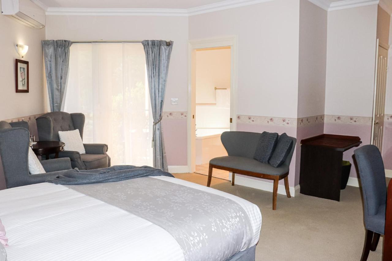 Plumes Boutique Bed & Breakfast Tamworth Exteriör bild