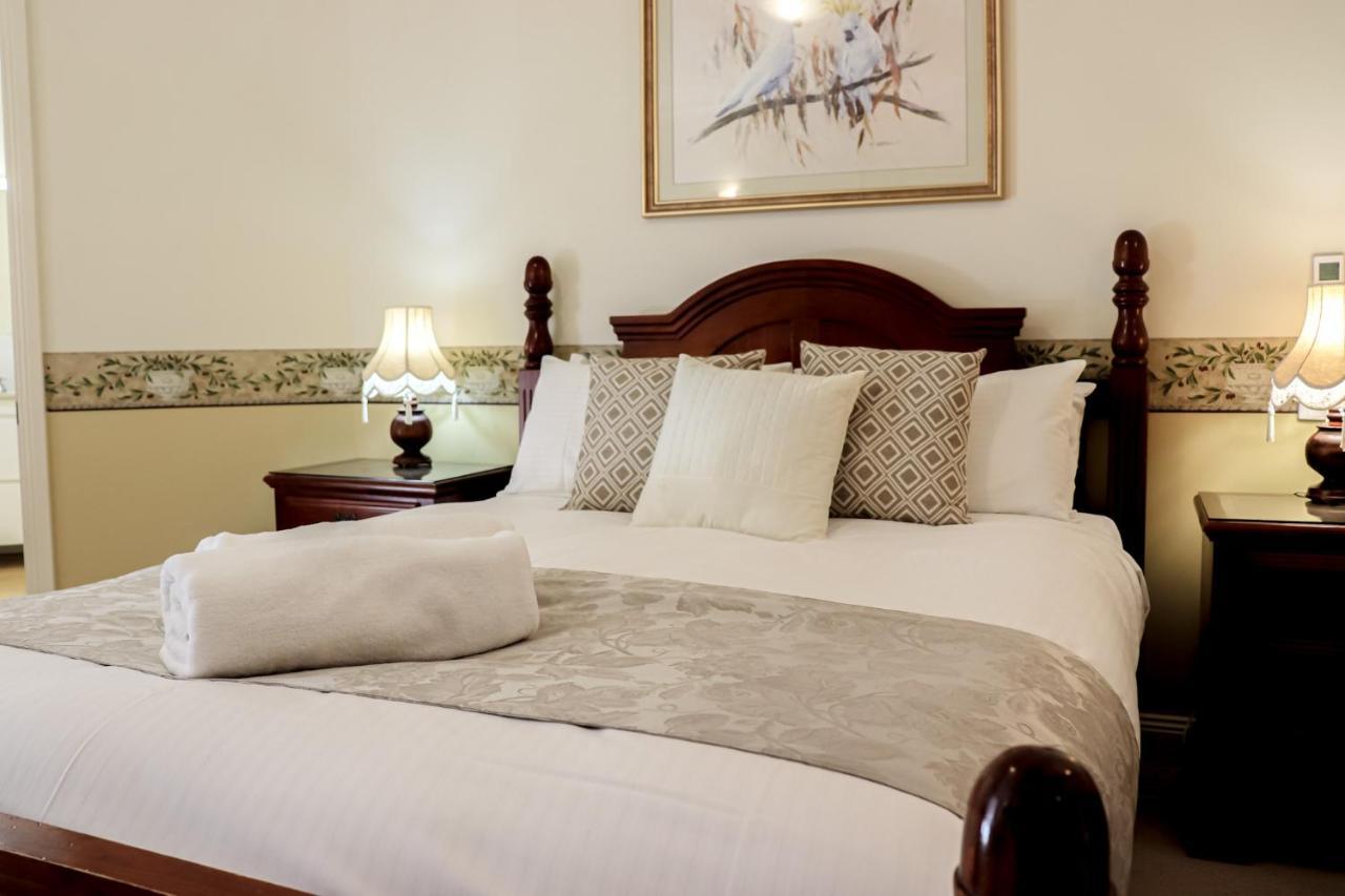 Plumes Boutique Bed & Breakfast Tamworth Exteriör bild