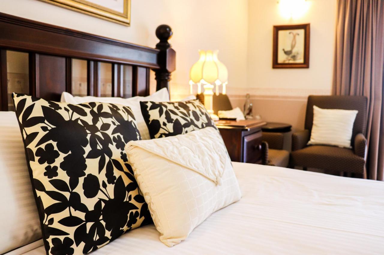 Plumes Boutique Bed & Breakfast Tamworth Exteriör bild