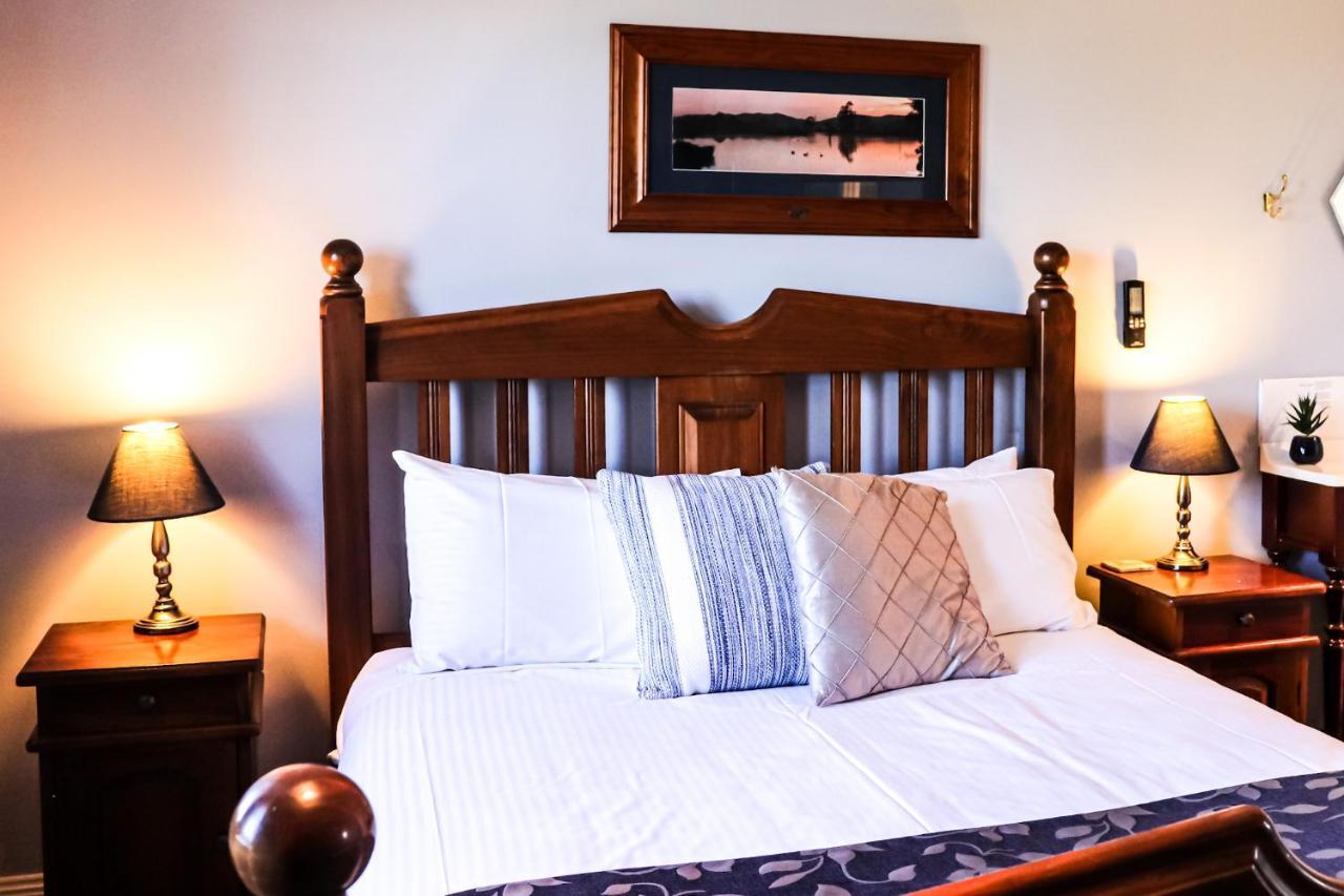 Plumes Boutique Bed & Breakfast Tamworth Exteriör bild